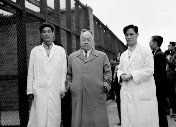 1963年10月，国务院副总理陈毅视察生物所